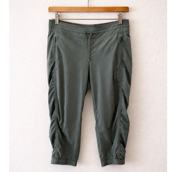 Athleta Women’s La Viva Crop Jogger Size 10 Sage Green Stretch Ankle Pants EUC - Picture 3 of 5